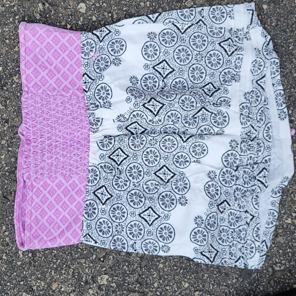 ✅️3/$40 ROXY printed tube top - Picture 3 of 4